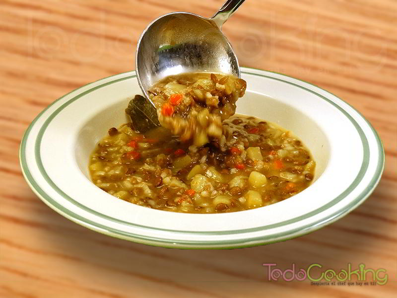 Potaje de lentejas con arroz