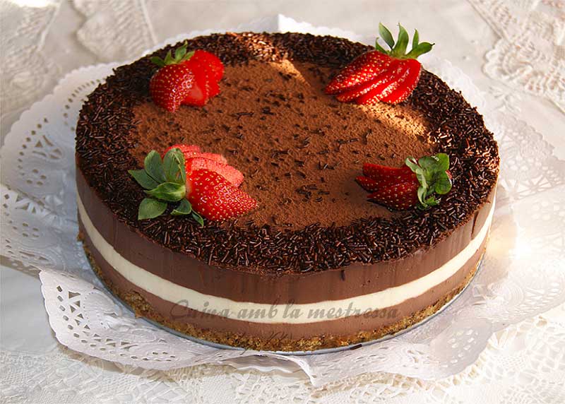 ##tarta-3-chocolates-fresas