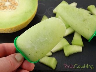 Polos de melón con hierbabuena