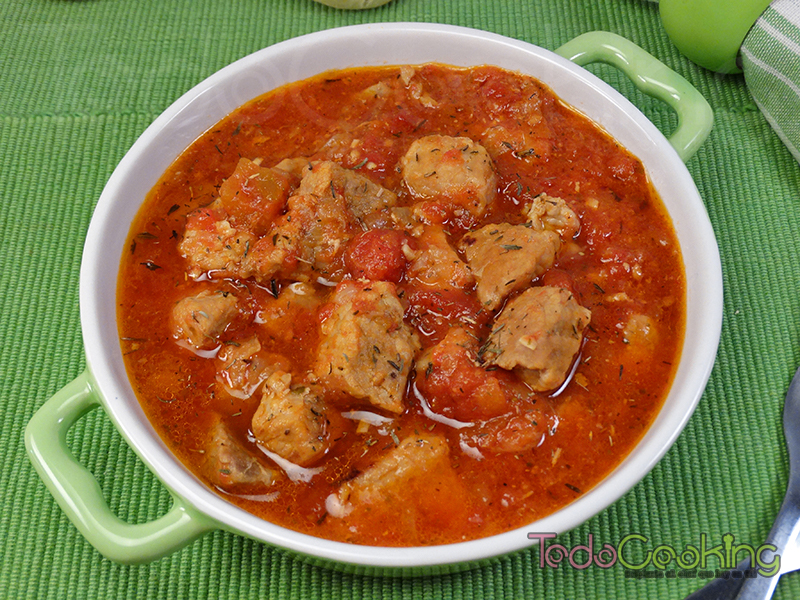 Carne-con-tomate-01