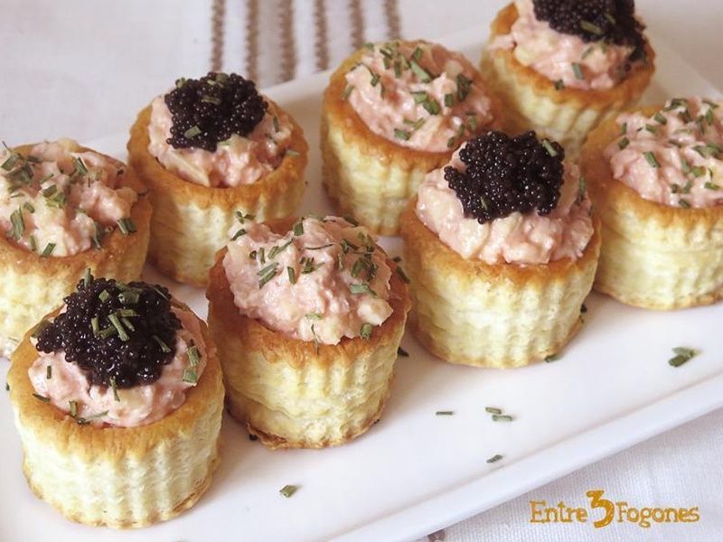 Volovanes de cangrejo y manzana - recetas fáciles de aperitivos