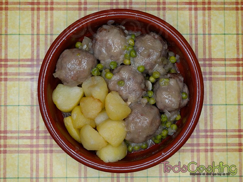 Albóndigas en salsa a la cerveza