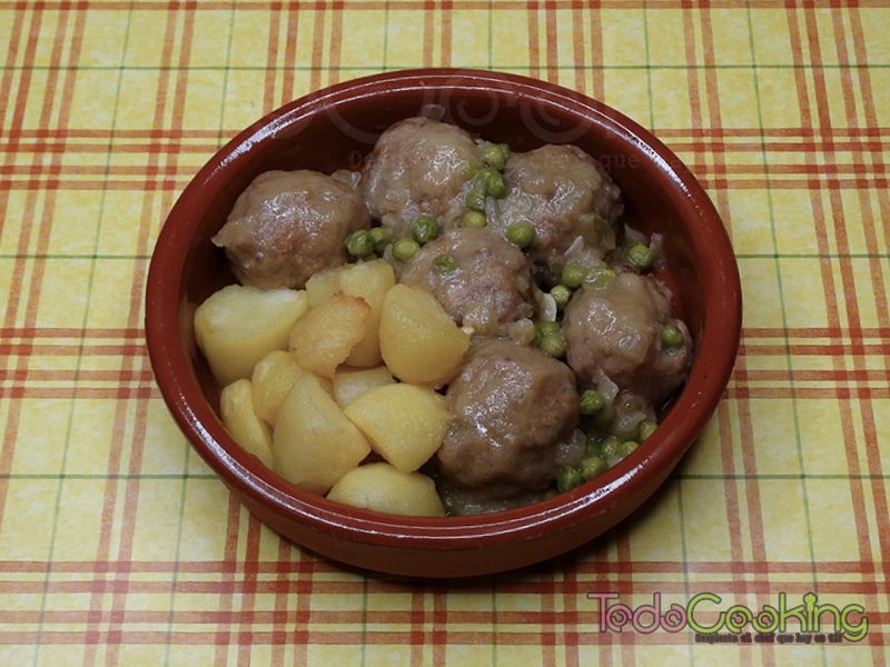Albóndigas en salsa a la cerveza