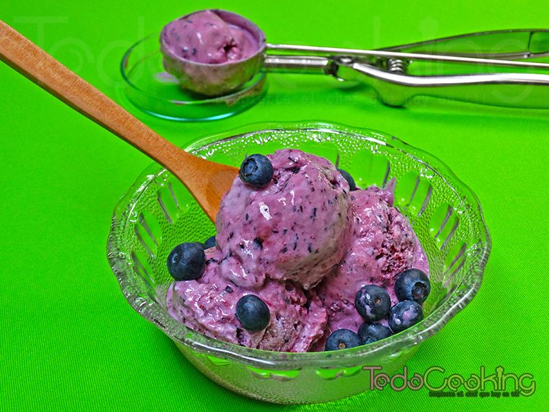 Helado de arándanos