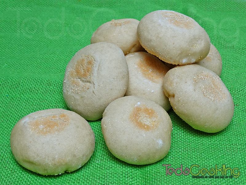 Panecillos caseros en sartén 04