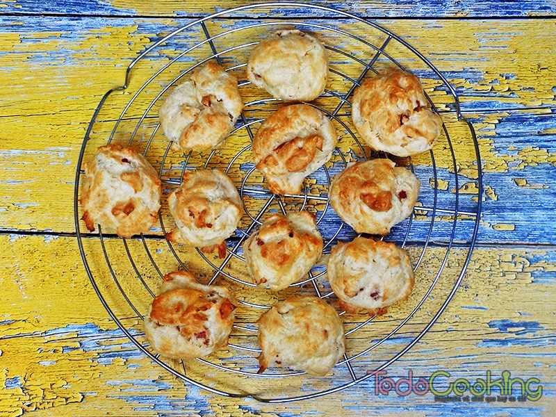 Gougères de queso con jamón 02