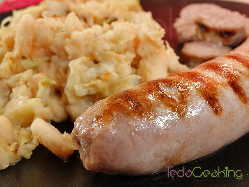 Judias-blancas-con-butifarra