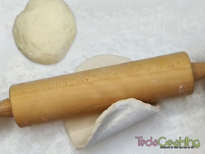 Masa de pizza sin reposo 05