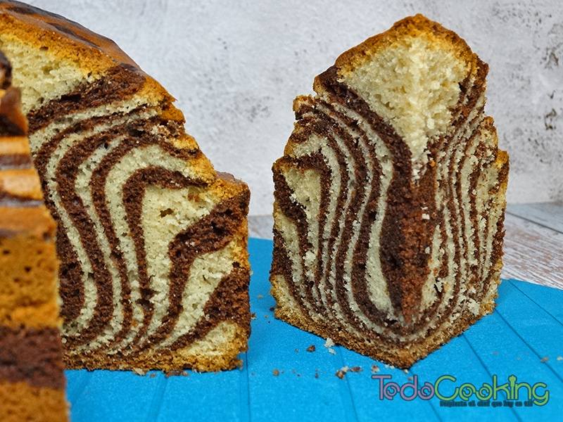 Bizcocho Cebra de chocolate y vainilla 04