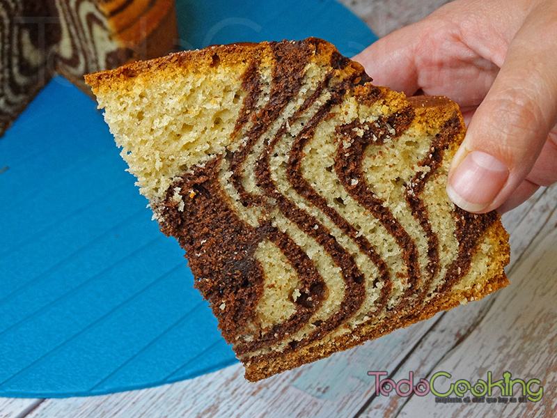 Bizcocho Cebra de chocolate y vainilla 05