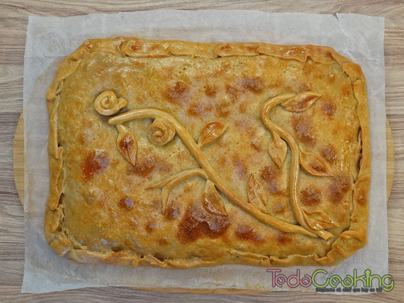 Empanada gallega de carne y setas 05