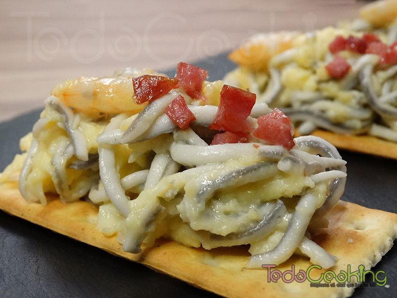 Revuelto de Gulas con Gambas y Jamon 04