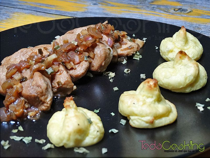 Solomillo de pavo en salsa de soja y lima con patatas duquesa 02