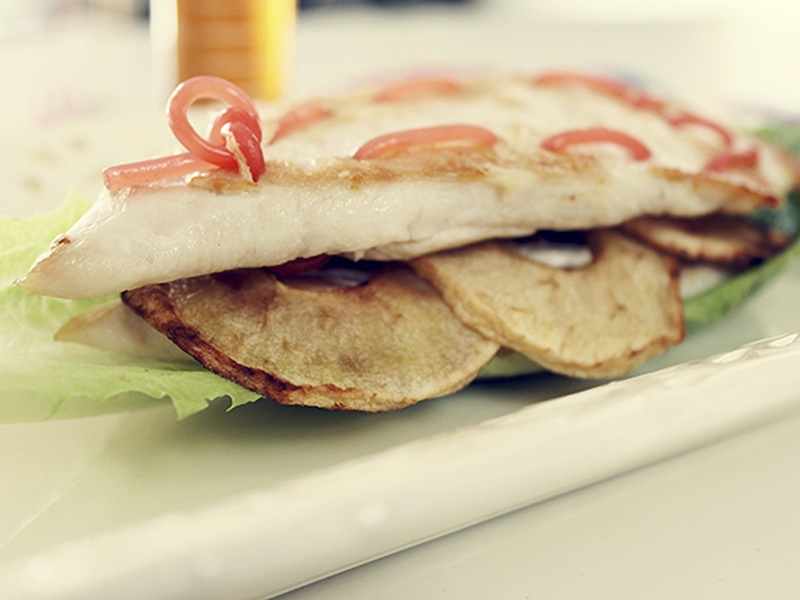 sandwich pollo manzana y regaliz