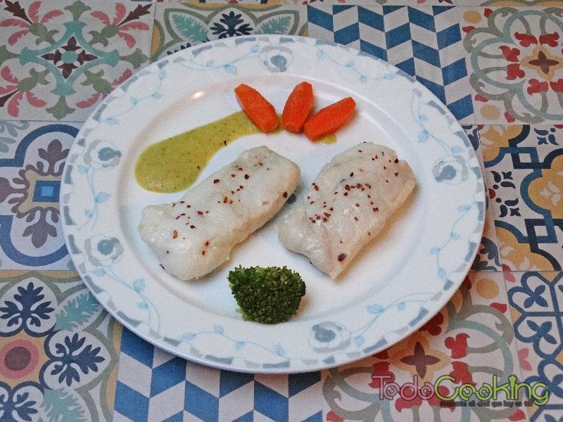 Crema verduras con leche de coco y merluza al vapor 02
