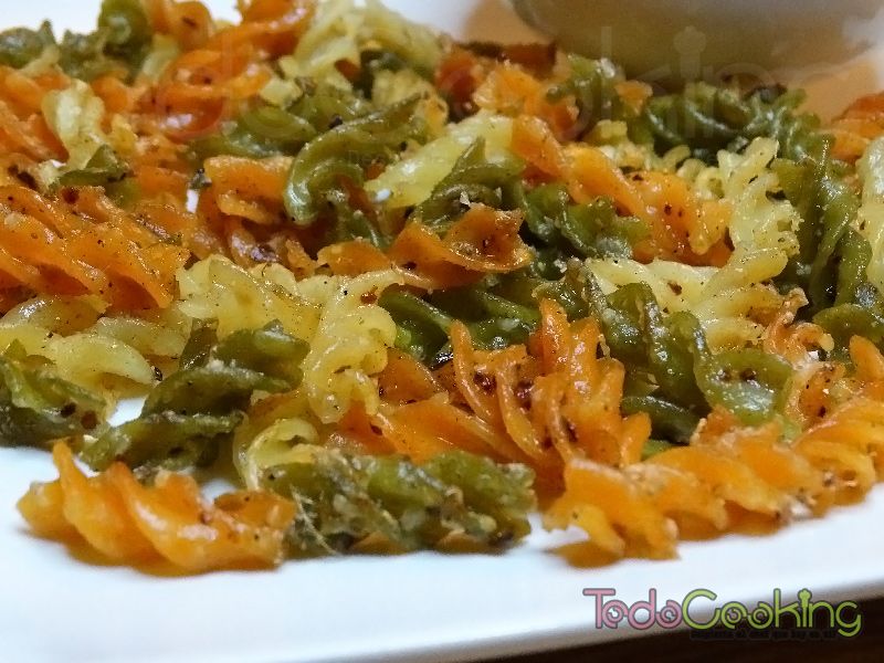 Pasta chips con queso feta 04