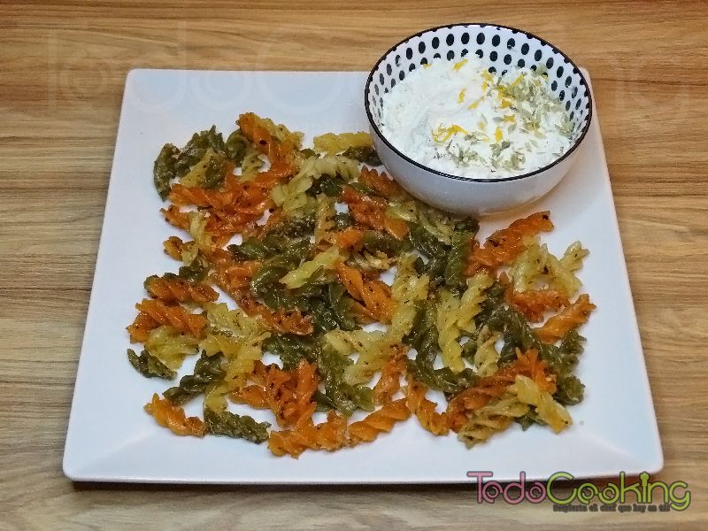 Pasta chips con queso feta 06