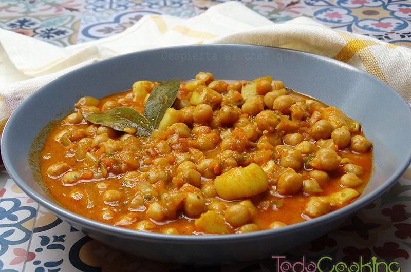 Guiso de garbanzos con sepia