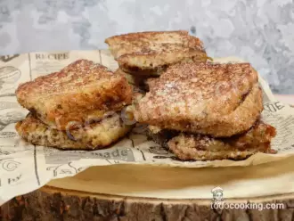 Torrijas de Semana Santa saludables con crema de chocolate y avellanas