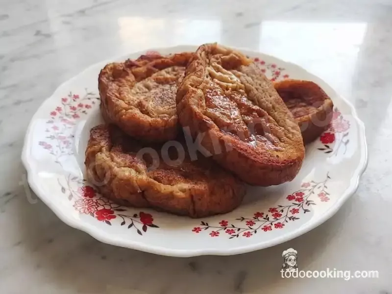 torrijas caseras en air fryer con azúcar y canela