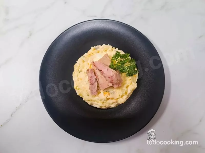 Ensaladilla rusa blanca gourmet cenital