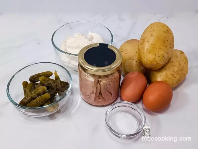 Ensaladilla rusa blanca gourmet ingredientes