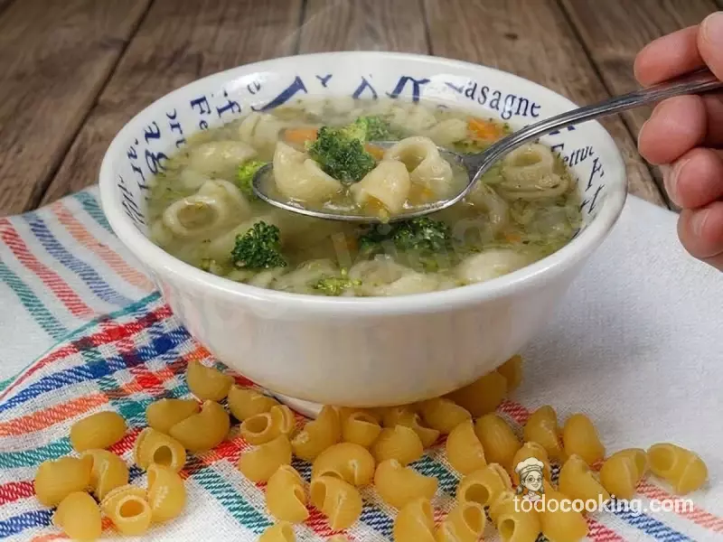 Sopa Minestrone cuharada