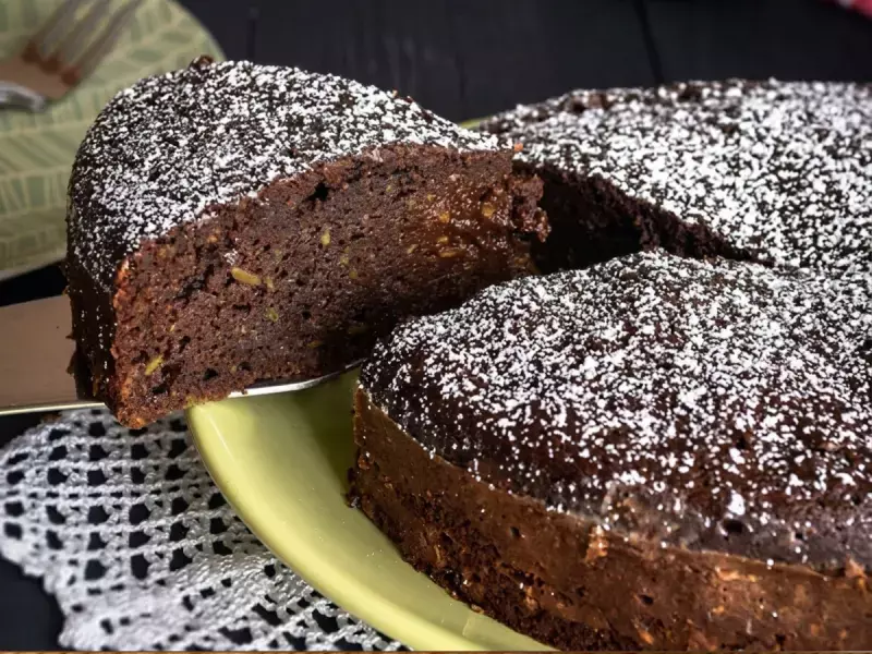 Bizcocho fondant de chocolate y aguacate