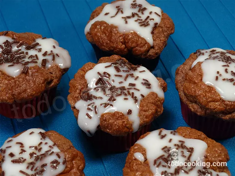 Magdalenas de Chocolate sin Azúcar (Esponjosas y Fit)