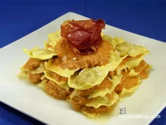 Lasaña Raviolis Pesto Rojo frontal
