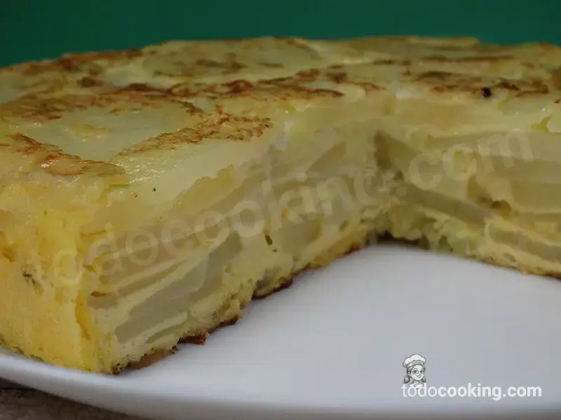 Tortilla patatas calabacin microondas detalle corte-1