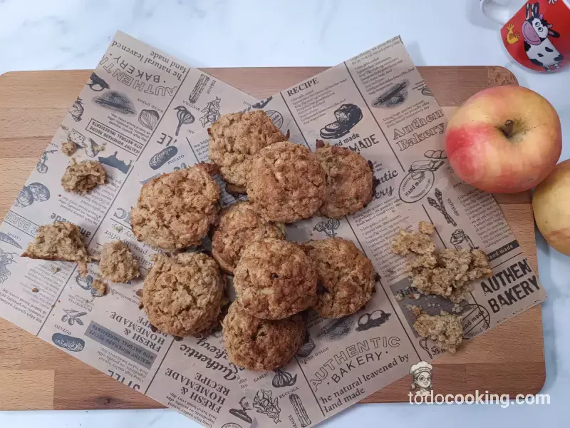 galletas de avena manzana y coco vista cenital