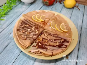 Crêpes francesas tradicionales, Dulces del Mundo, medio plano