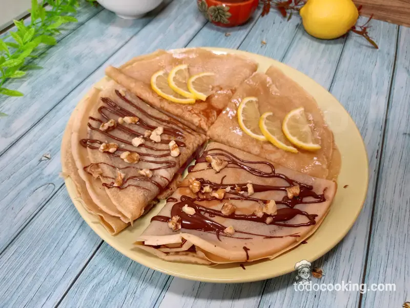 Crêpes francesas tradicionales, Dulces del Mundo, medio plano