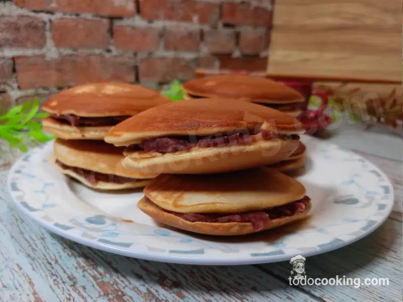 Receta fácil de Dorayakis caseros paso a paso